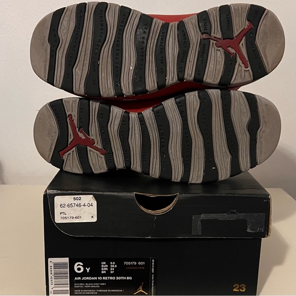 Air Jordan 10 Retro 30th BG "Bulls Over Broadway” Size 6Y Good Condition - Picture 6 of 8